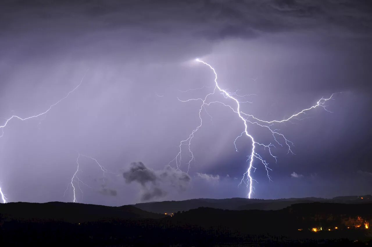 Pourquoi les orages se multiplient en France depuis plusieurs jours ?