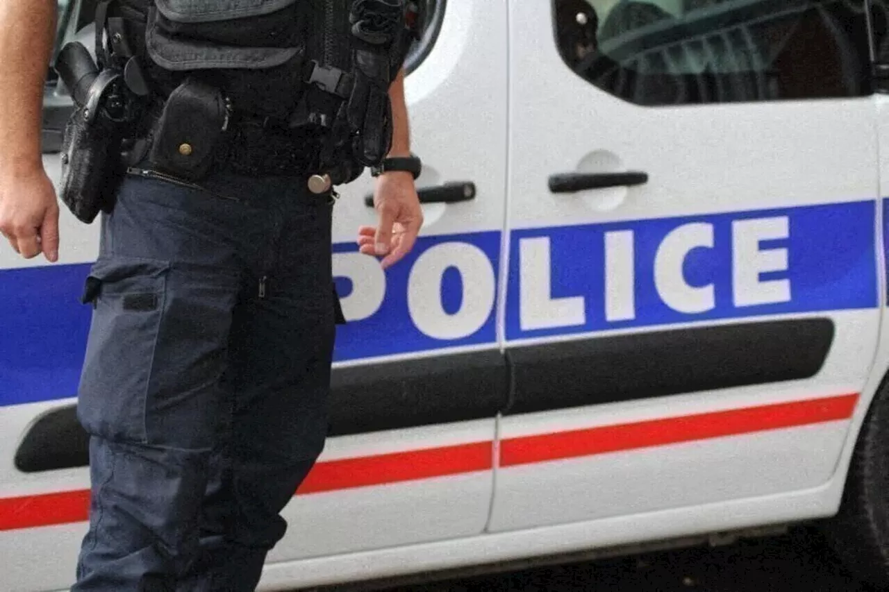 Val-de-Reuil : des policiers pris pour cible par une trentaine d'individus masqués