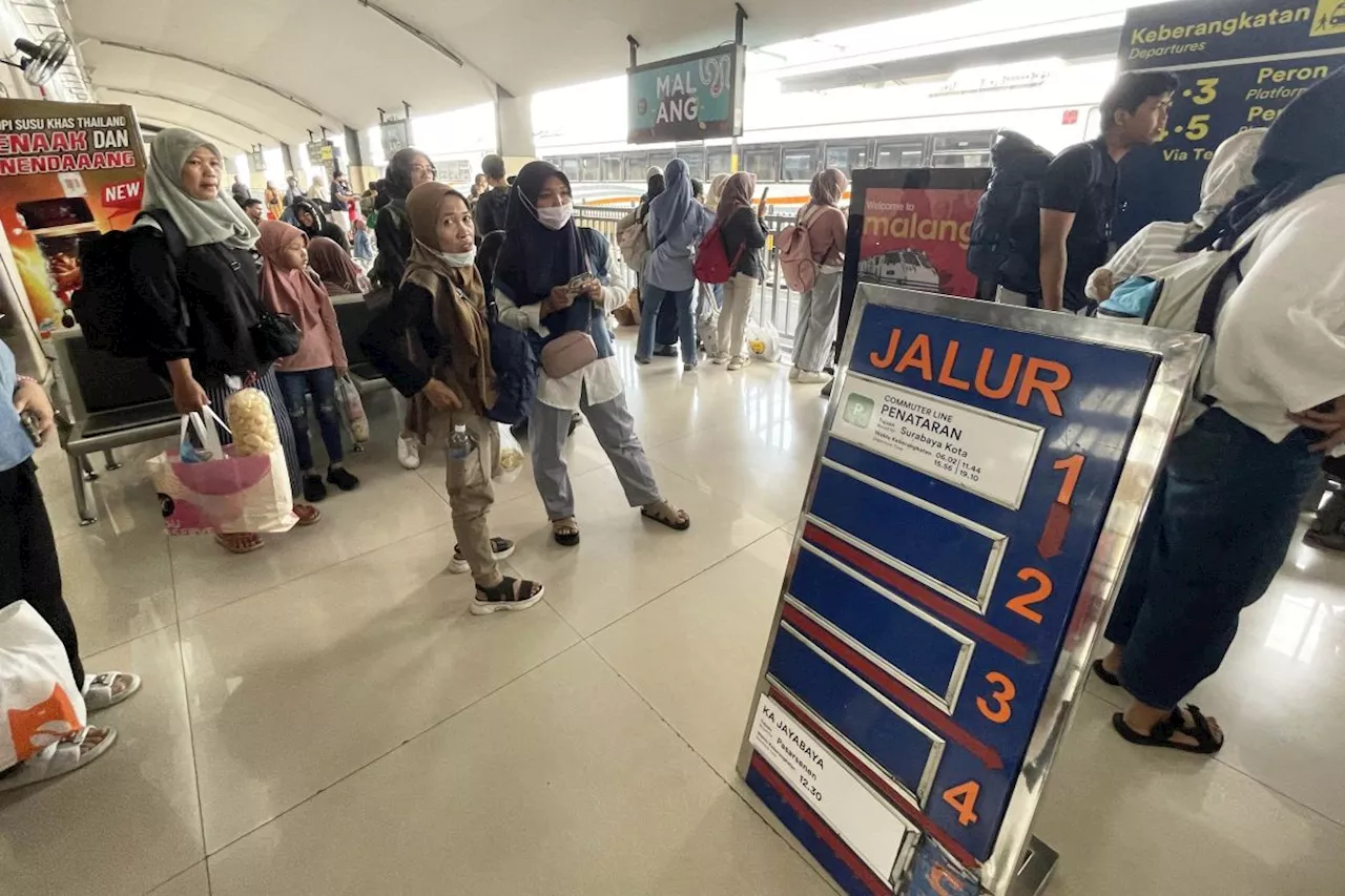 KAI operasikan tiga KA tambahan di Stasiun Malang saat libur Waisak