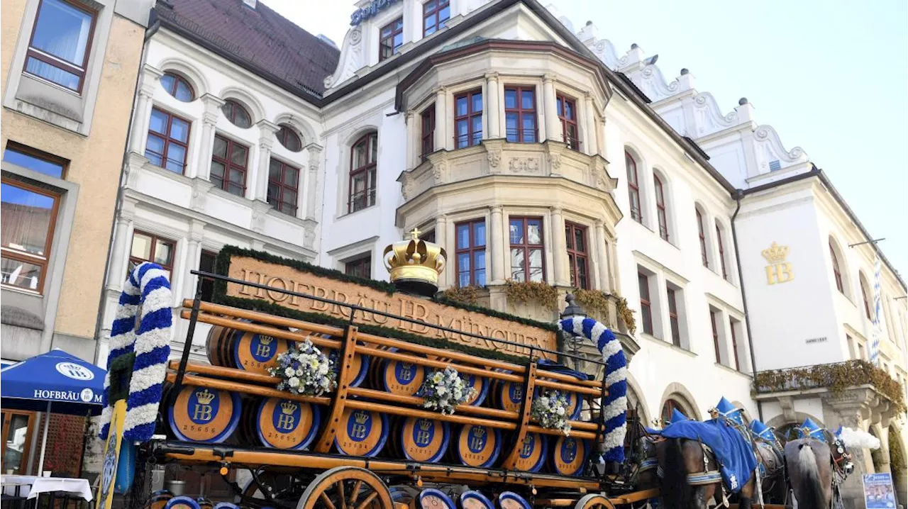 138 Euro für einen Tisch im Hofbräuhaus