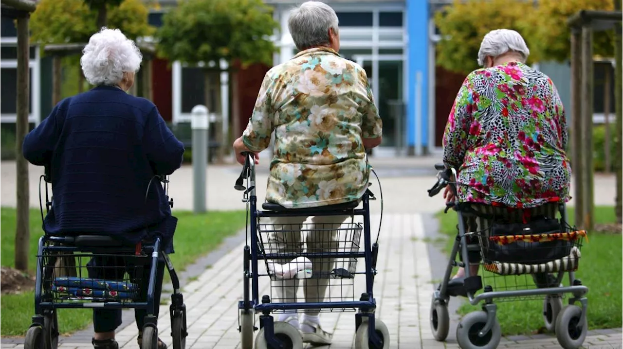 Schonvermögen im Pflegeheim: Wie viel Geld darf man für Hilfe zur Pflege haben?