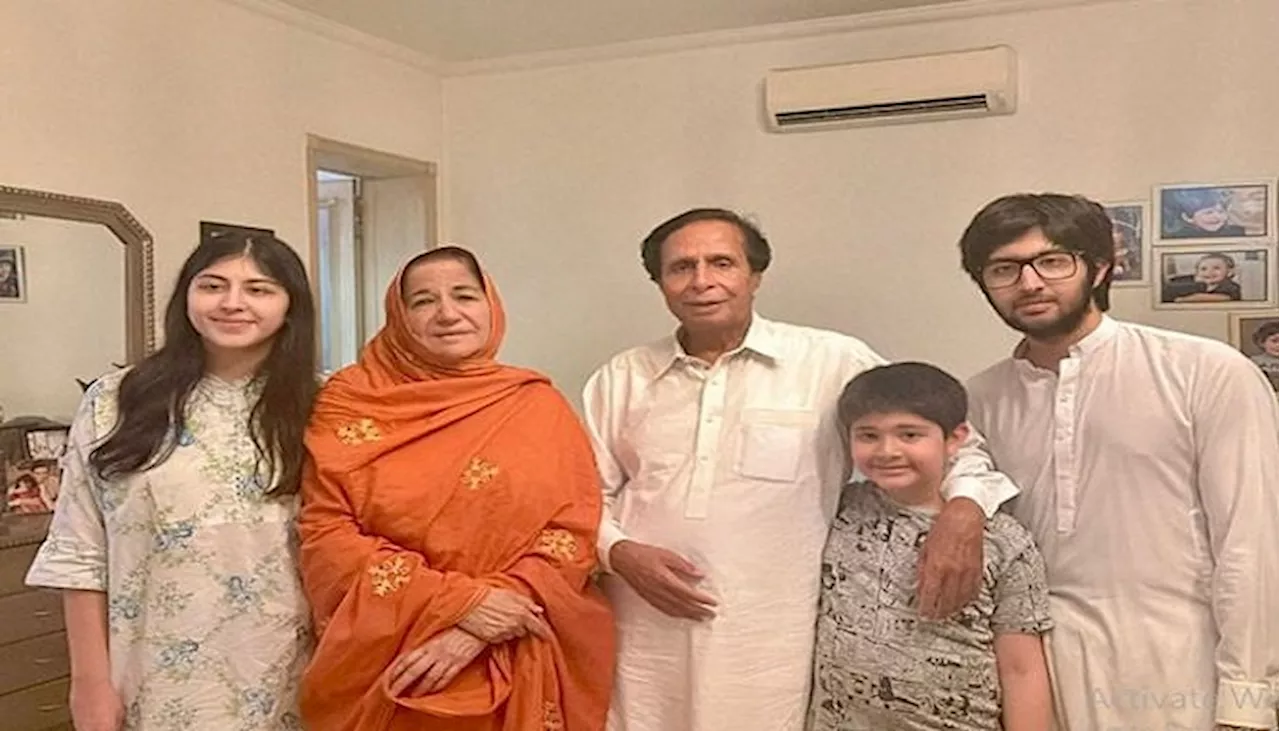 After release, Elahi reaffirms commitment to PTI, its founder