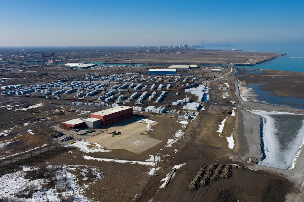 Editorial: Stop this proposed tower of toxic waste on Chicago’s Lake Michigan shoreline