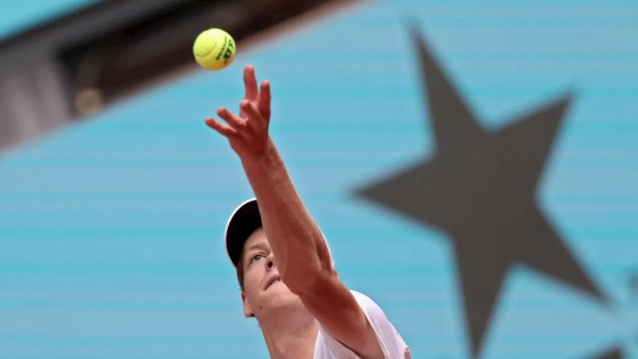 Jannik Sinner vola a Parigi: verso il sì al Roland Garros