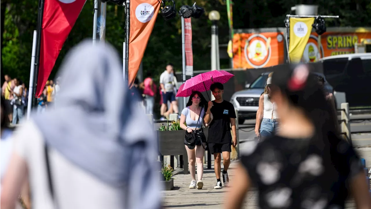 Feels like mid-30s in parts of Canada, while other areas expecting snow