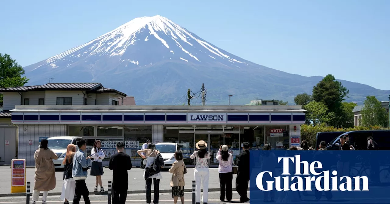 Mount Fuji: why a small Japanese town is hiding the big tourist hotspot