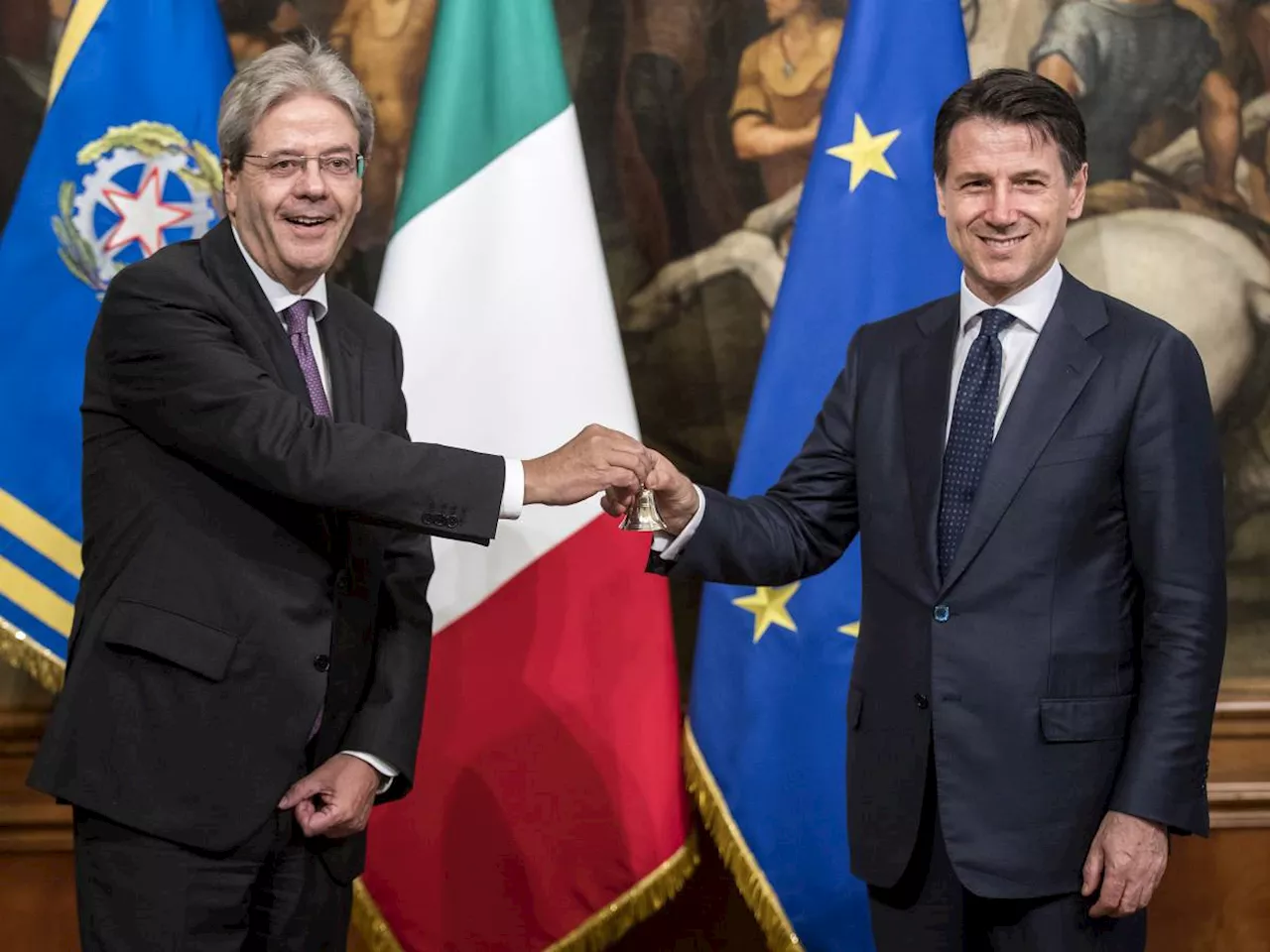 Gentiloni distrugge la favola di Conte sul Pnrr all'Italia: 'Decise l'algoritmo'