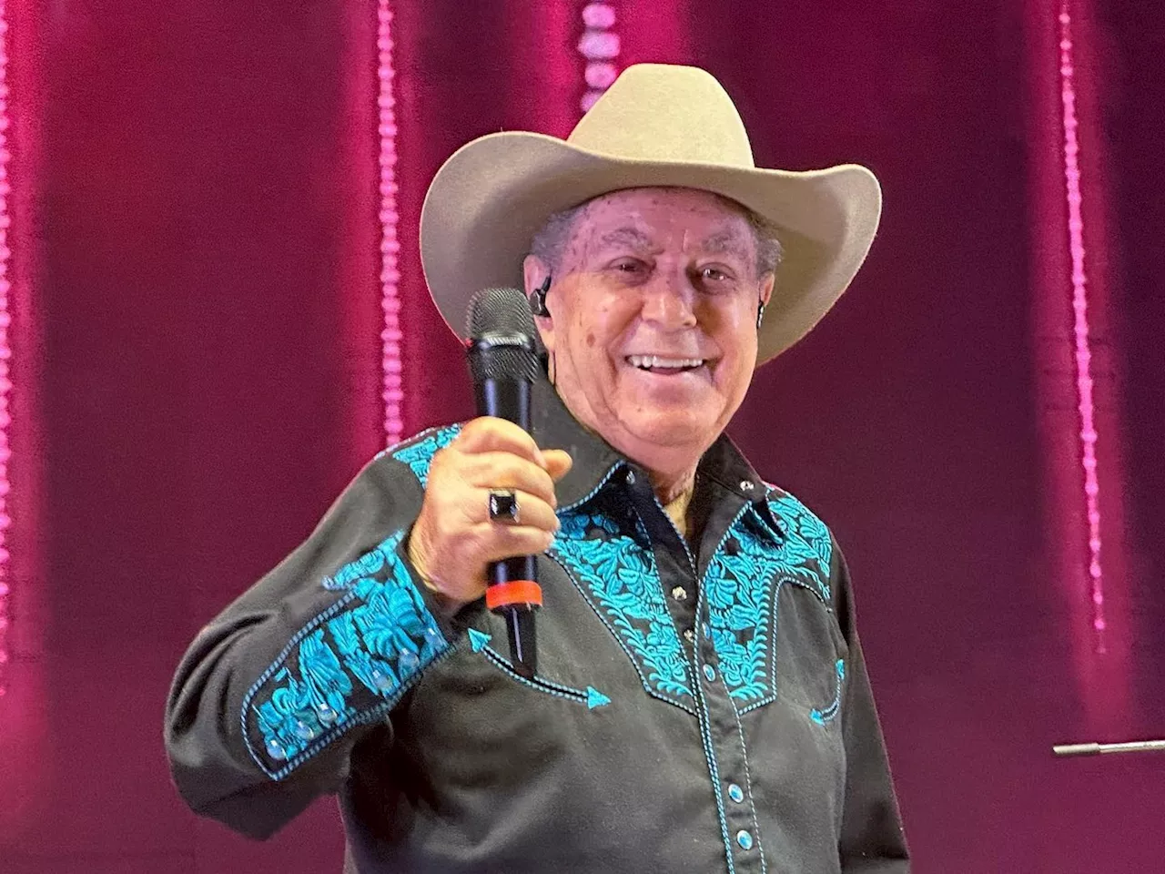 Cantor sertanejo Milionário, da dupla com José Rico, é internado após sofrer AVC