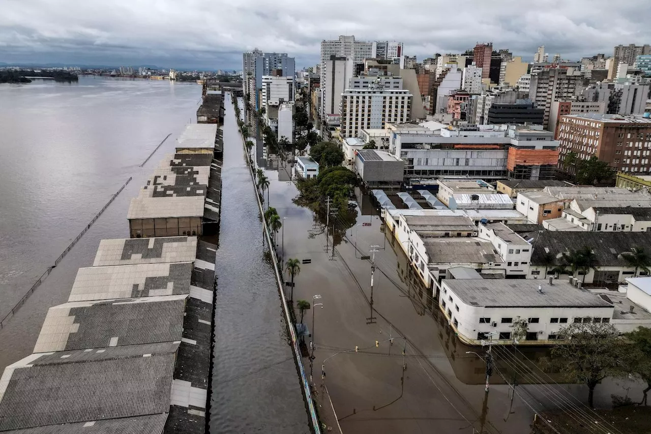 Brésil: «reconstruire des vies» et une ville, défi titanesque du maire de Porto Alegre