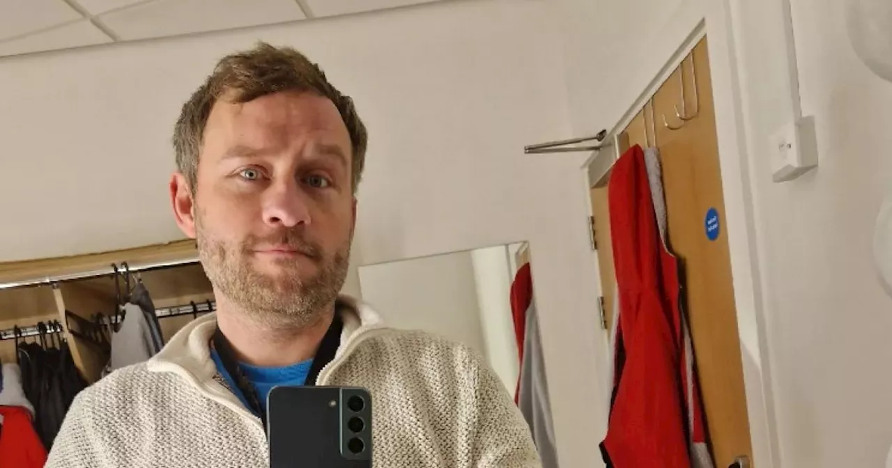 Corrie's Peter Ash prompts fan response as he calls co-star 'weirdo' in set snap