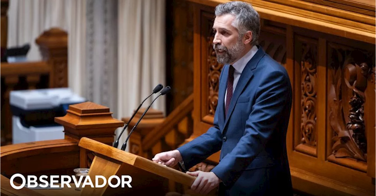 PS considera 'lamentável' a posição do PSD e CDS-PP face à redução do IRS