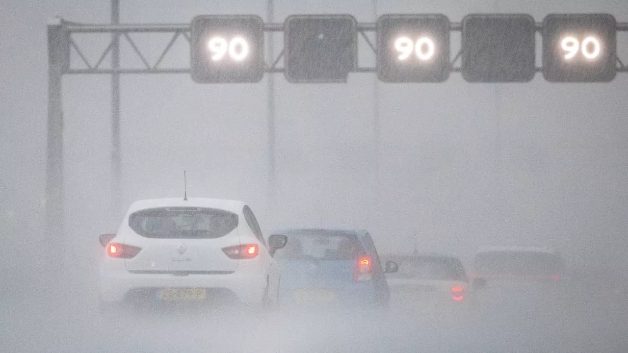 Noodweer zorgt voor vroege avondspits, langste file staat op A58