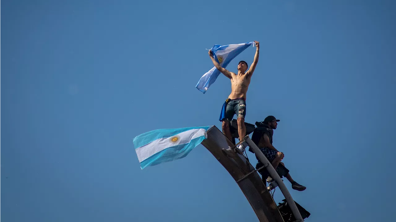 Llega a España 'Muchachos', el exitoso documental sobre la victoria de Argentina en Qatar 2022