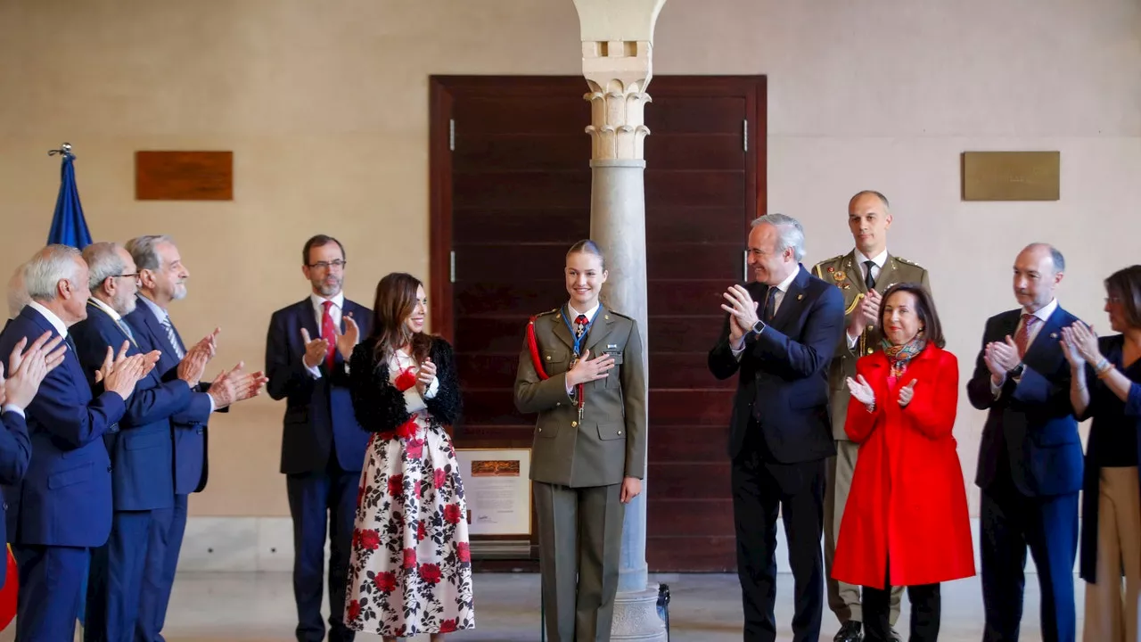 La princesa Leonor recibe los máximos honores de las instituciones aragonesas en su despedida de Zaragoza