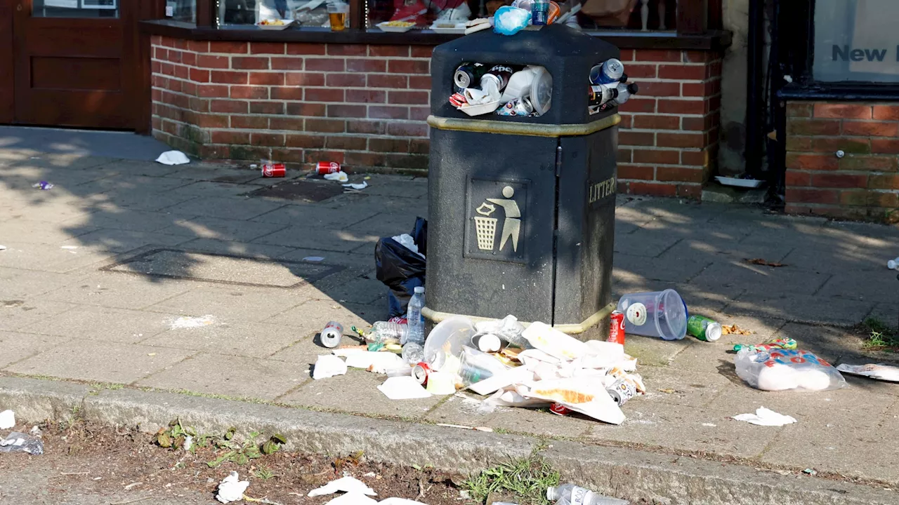 ‘It’s unnecessary & shameful’ blast locals as hundreds leave streets strewn with rubbish after horse fair...