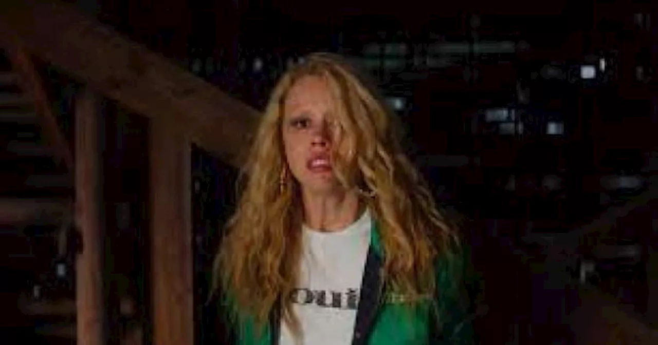 ¡Soy una estrella! Se revela nuevo póster de 'MaxXXXine', película protagonizada por Mia Goth