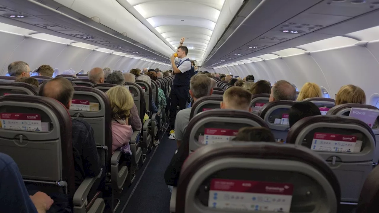 Beruf Flugbegleiter: Mann spricht über unschöne Momente mit Passagieren