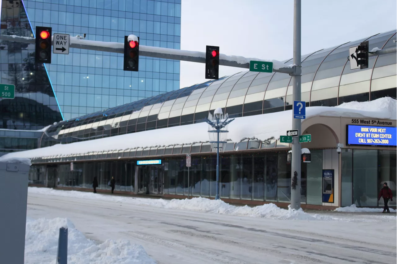 Anchorage Assembly rejects a right-on-red ban in downtown