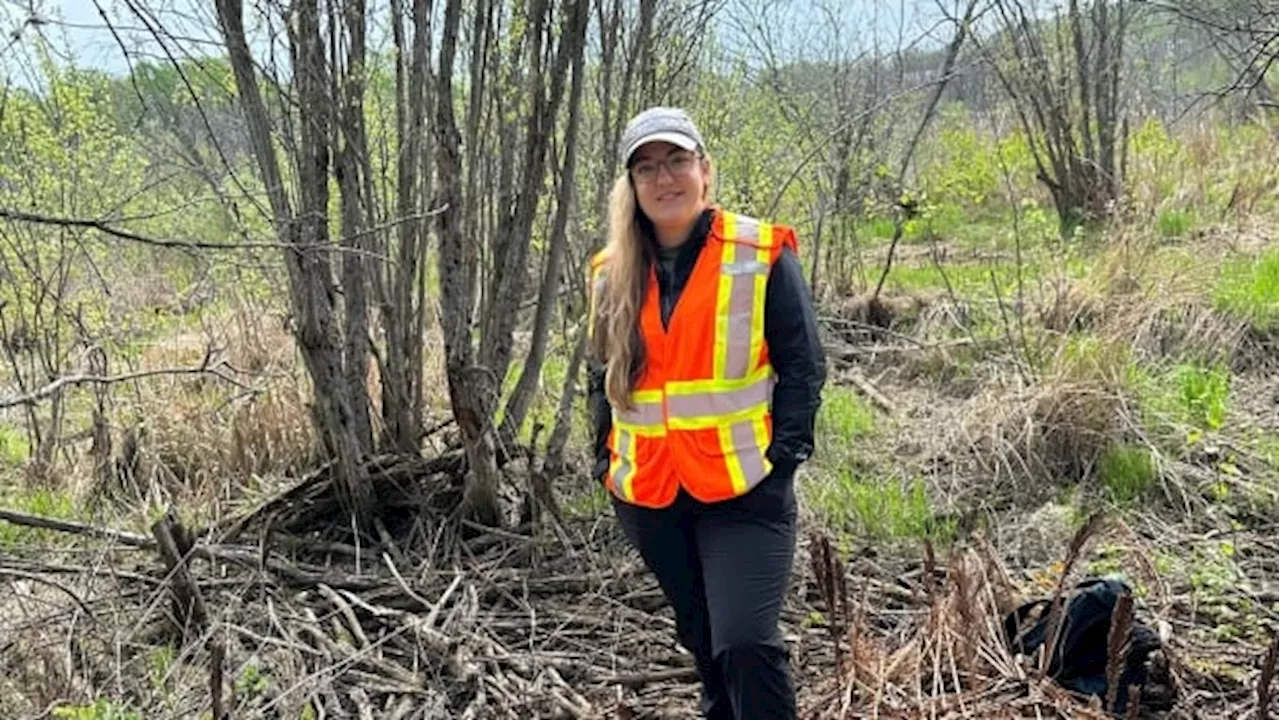 Laurentian student testing foraged foods for metal and nutrient content