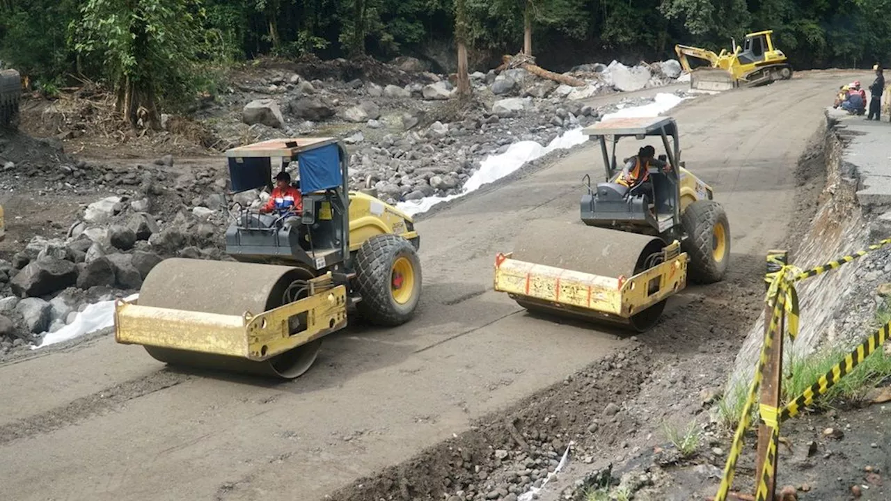 Jalan Padang-Bukittinggi yang Putus di Lembah Anai Ditargetkan Berfungsi 21 Juli 2024