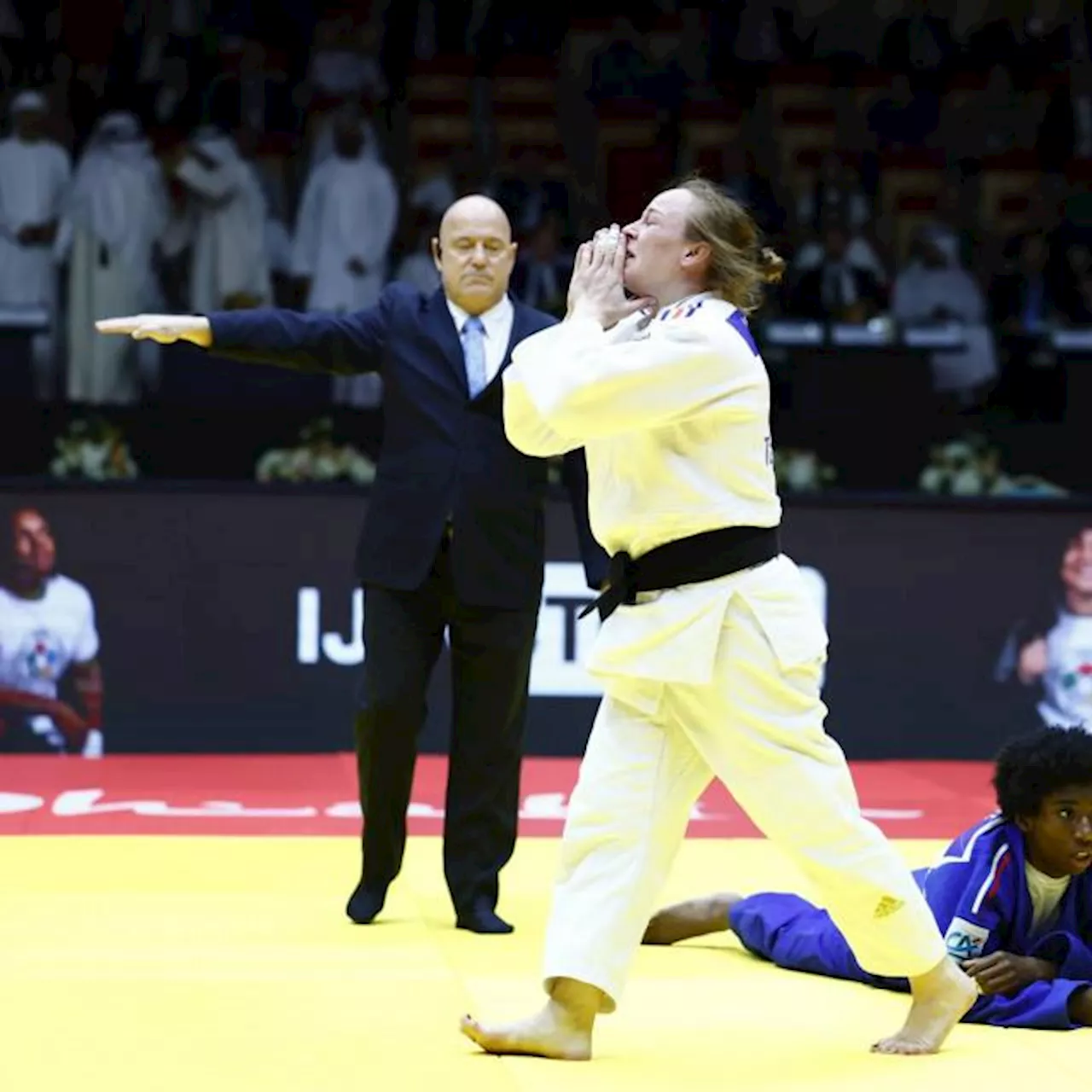 Margaux Pinot championne du monde en -70 kg après sa victoire contre Marie-Eve Gahié