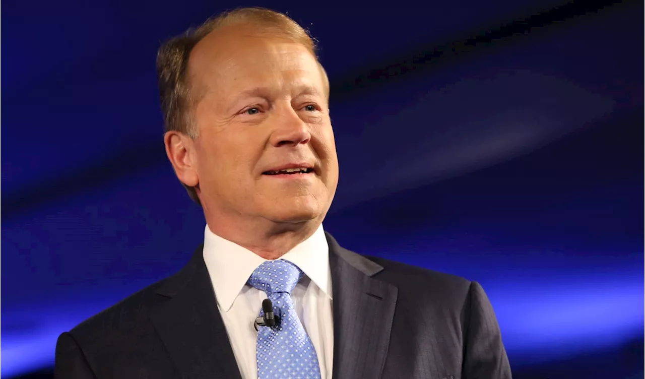 AI will power the stock market for the next decade, former Cisco CEO says