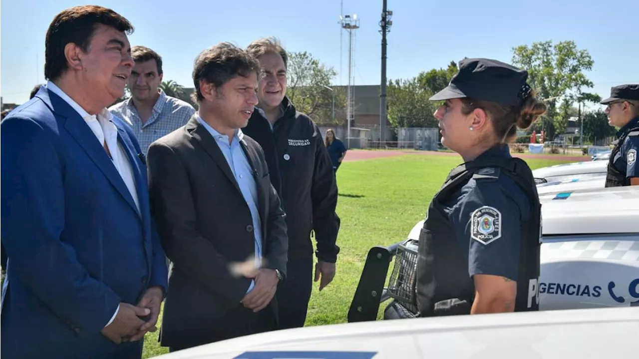 Kicillof se mostró con Espinoza en La Matanza pero evitó mencionar la causa por abuso sexual