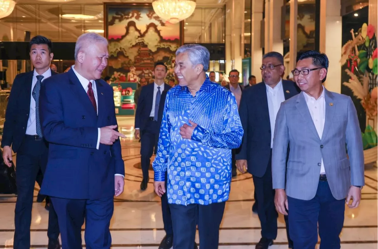 Ahmad Zahid arrives in Hong Kong for official visit