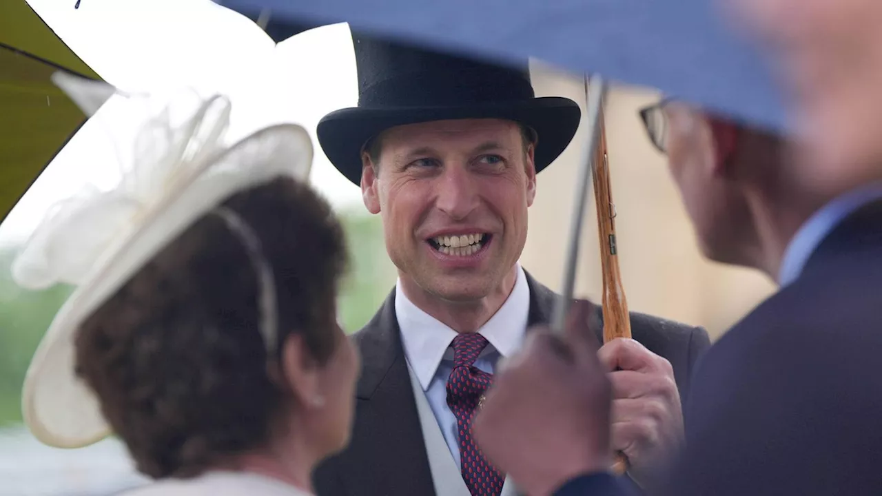 Prinz William besucht Gartenparty im Buckingham Palast