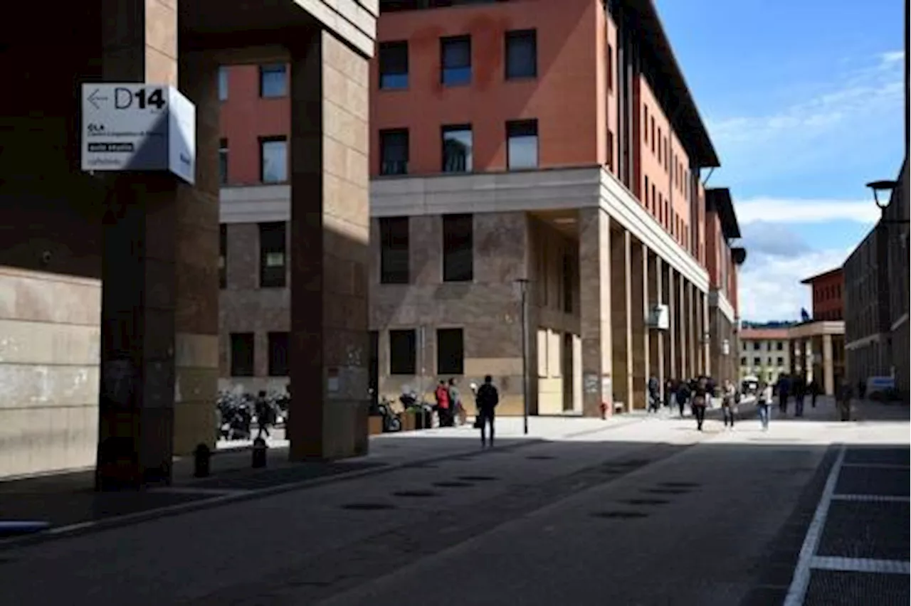 Stella di David e minacce sulla porta di un professore dell'Università di Firenze