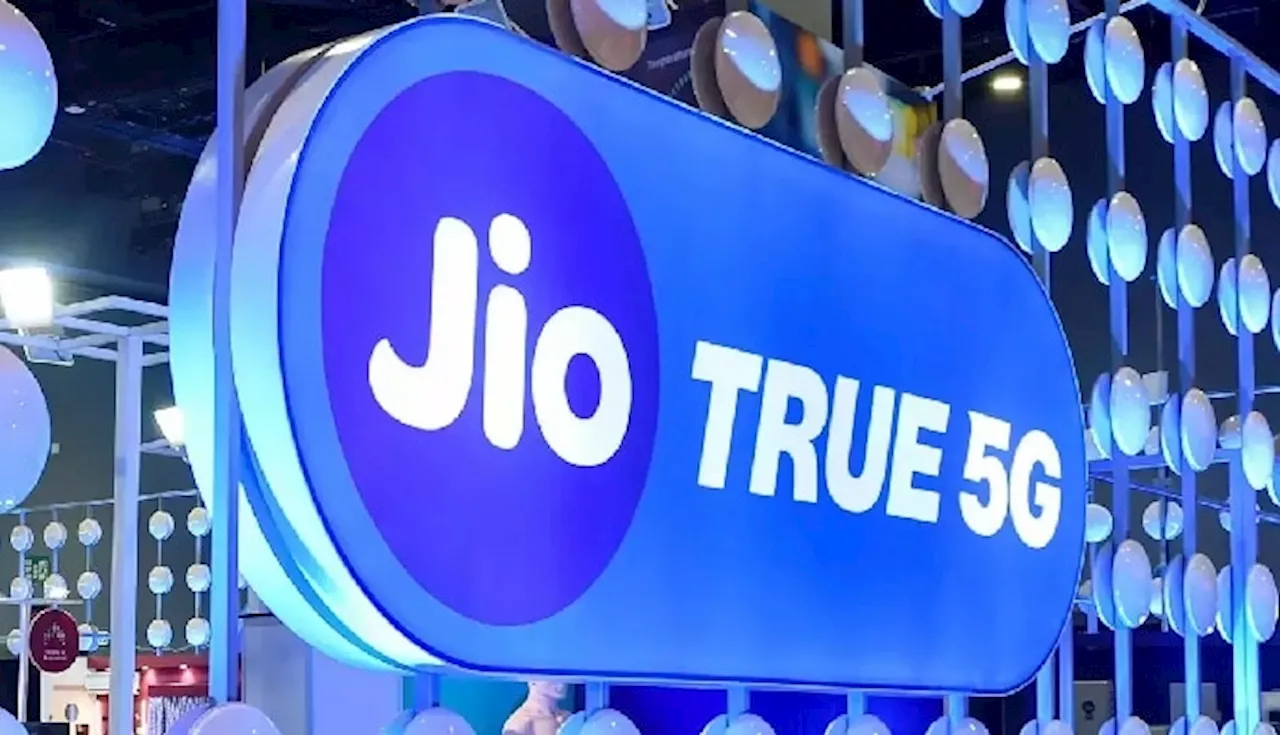 Jio Prepaid plan Offers: ఈ జియో ప్రీపెయిడ్ ప్లాన్స్ తీసుకుంటే ఉచితంగా నెట్‌ఫ్లిక్స్, అమెజాన్, హాట్‌స్టార్, జీ5