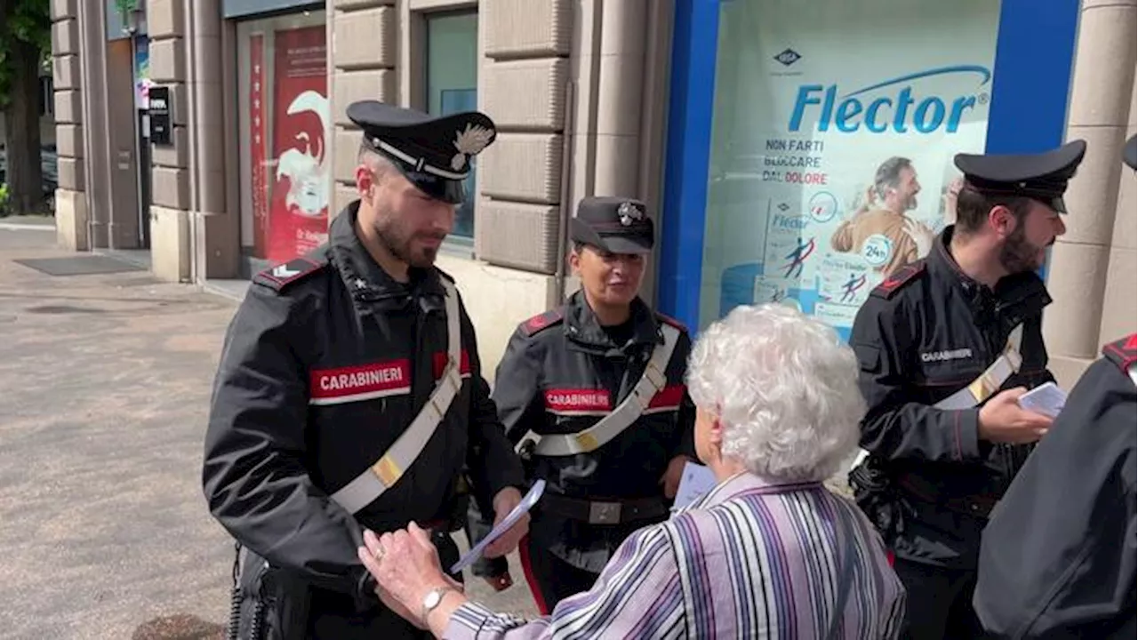 Truffe agli anziani, una centrale a Napoli: c'era anche il manuale di istruzione per il telefonista