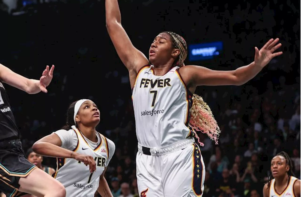 Fever vs Storm Predictions, Picks, Odds for Tonight’s WNBA Game