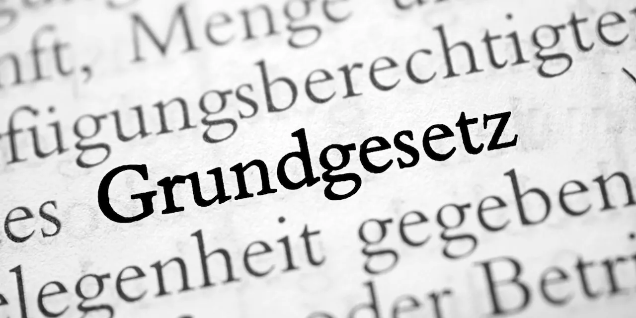 „Die Würde des Menschen ist unantastbar“: Die Geschichte des Grundgesetzes