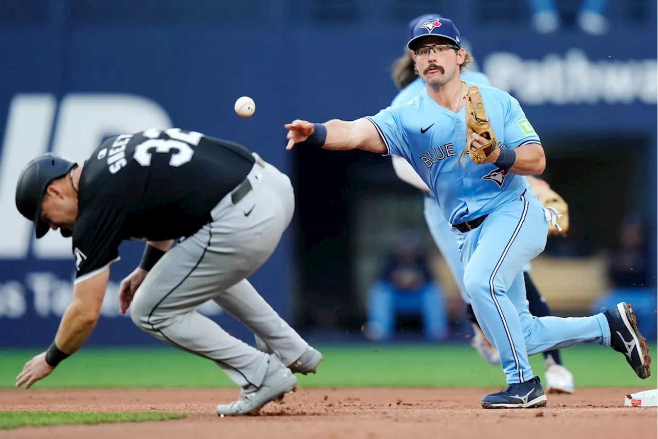 Bichette homers as Jays crush White Sox 9-2 for first series win in a month