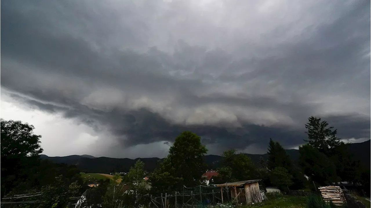 Erste Warnungen! Hagel-Gewitter trifft jetzt Österreich