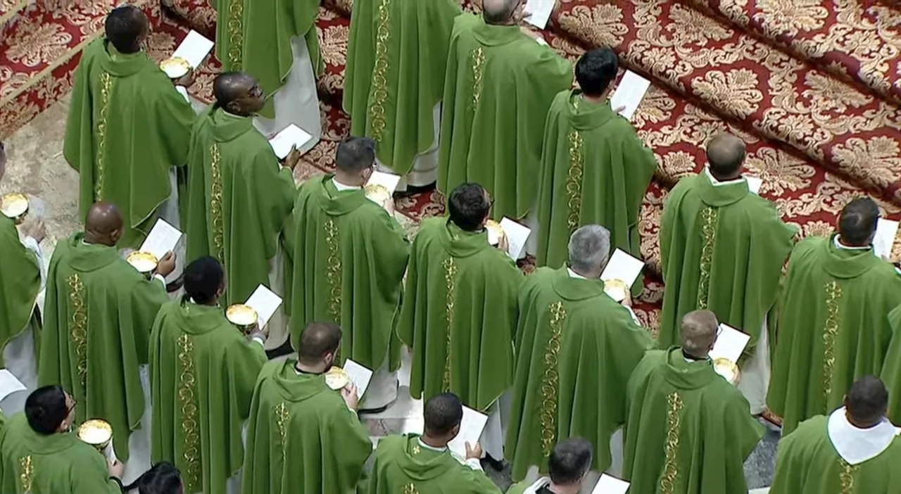 Vaticano, continua a calare l'8 per mille alla Chiesa cattolica: per la prima volta la cifra totale sotto il m