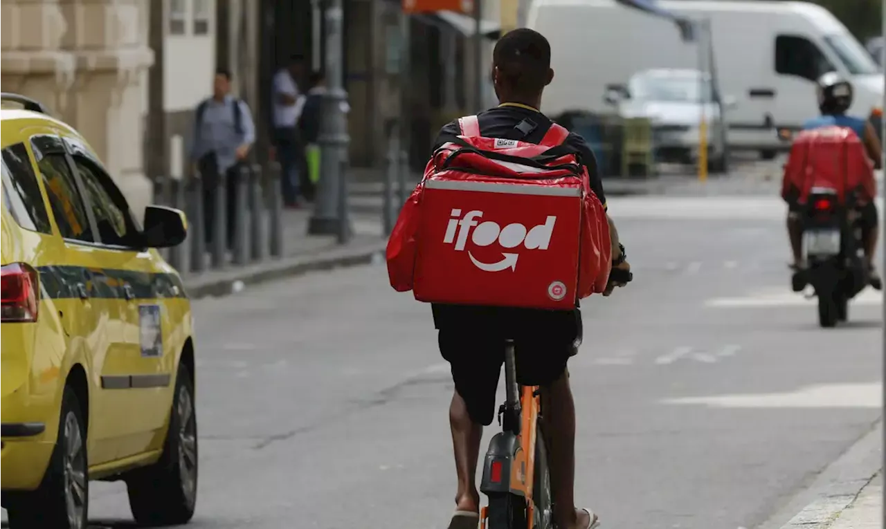 Trabalhador de aplicativo: sem proteção social, mas contra a regulação