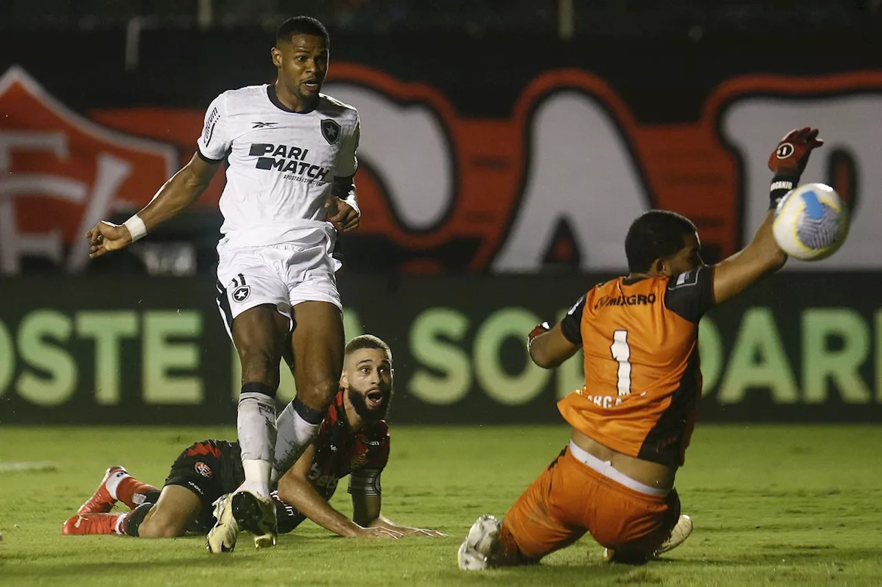 Botafogo recusa proposta de R$ 28 milhões do Cruzeiro por Júnior Santos