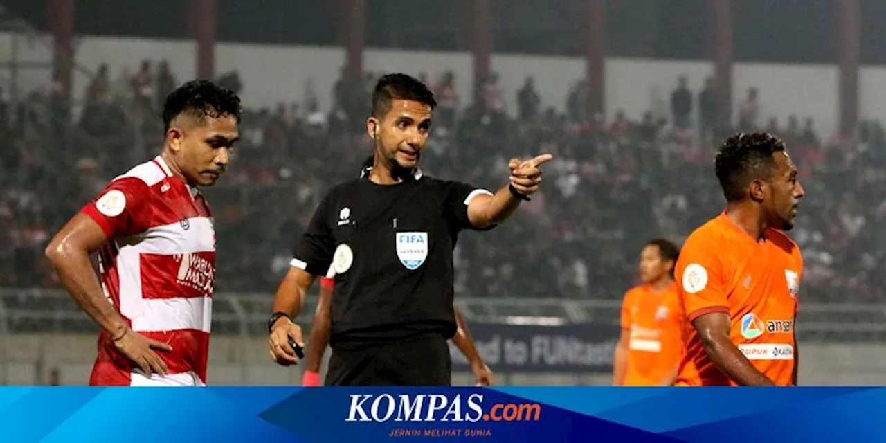 Cerita Thoriq Alkatiri Jalani 2 Tugas Wasit di Lapangan dan VAR