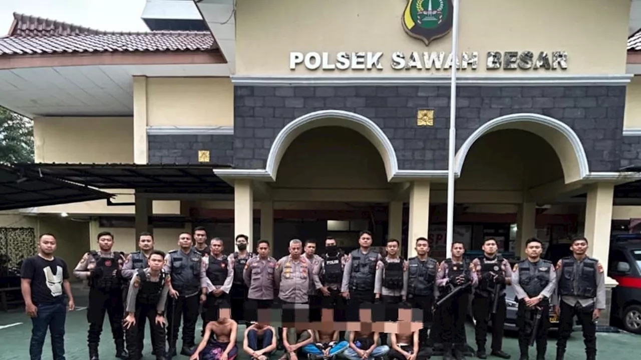 Polisi Tangkap 6 Remaja yang Terlibat Tawuran di Jakpus, Sita Celurit hingga Stik Golf