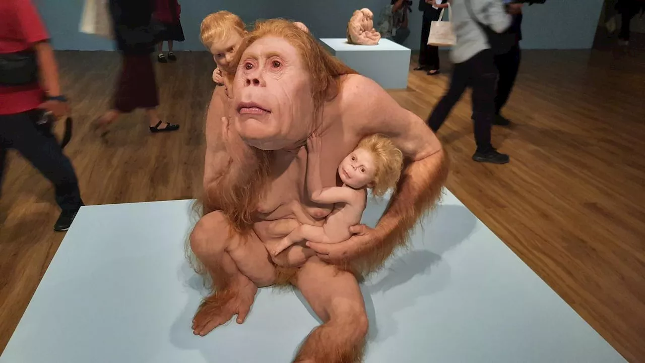 Refleksi Kasih Sayang Lewat Pameran Patung Manusia Hybrid Karya Seniman Australia di Museum Macan