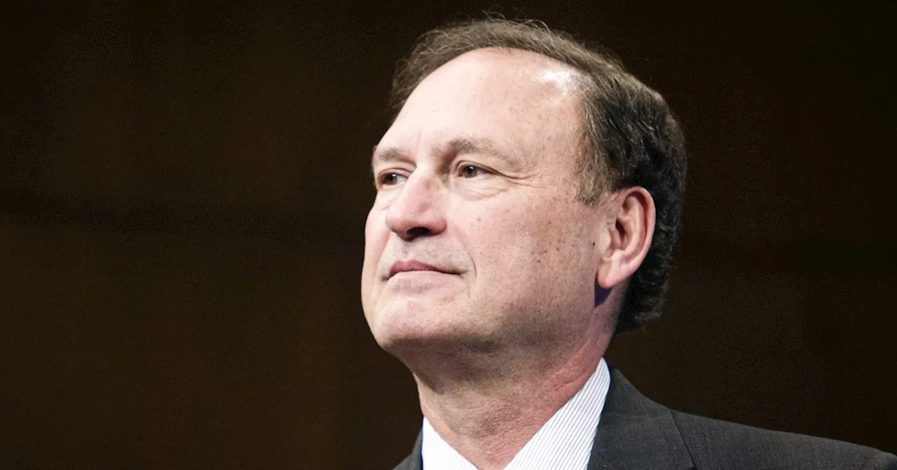 Second flag takes Justice Alito’s mess to a striking new level