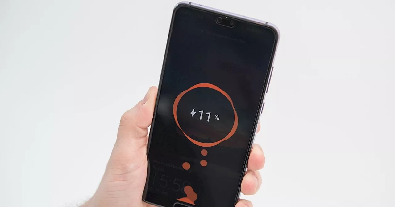 Akku leer? So laden Sie ihr Smartphone besser auf
