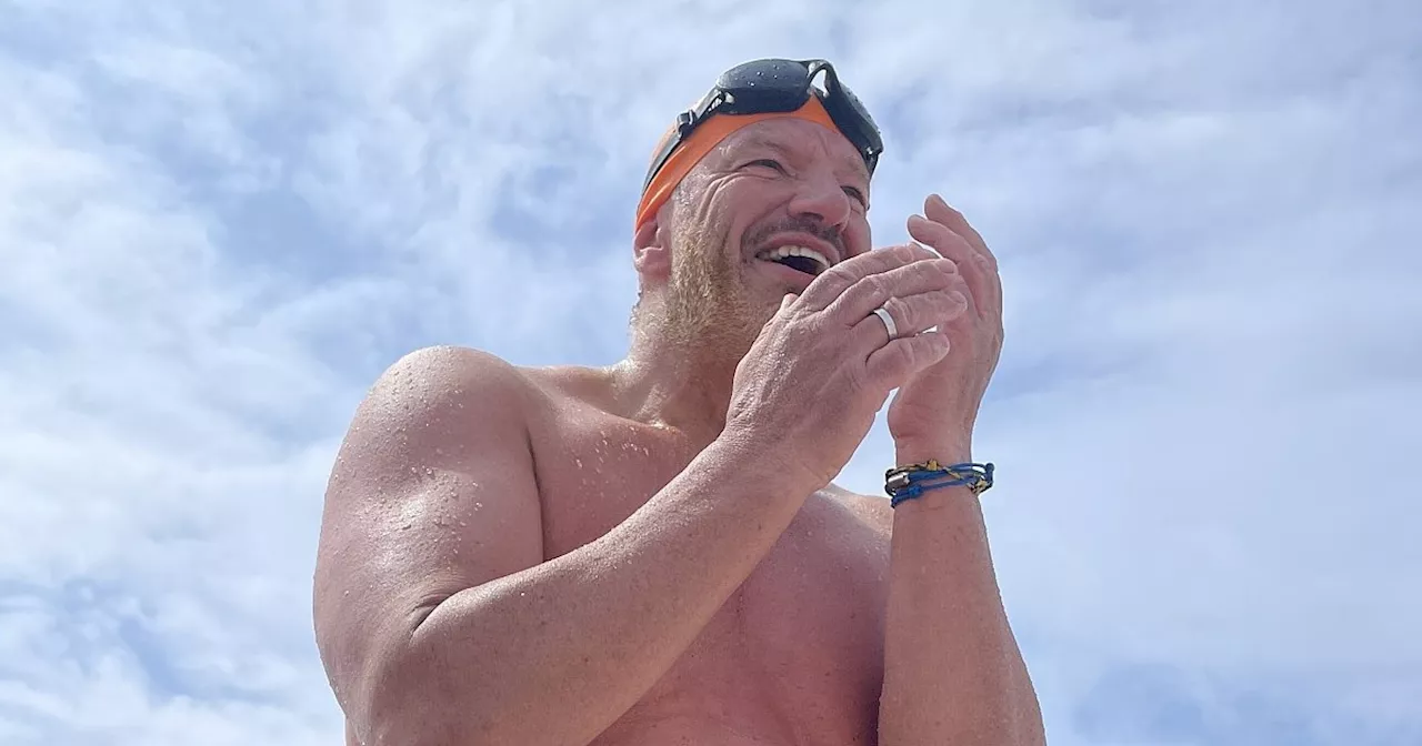 Paderborner Extremschwimmer vollendet Wattenmeer-Odyssee