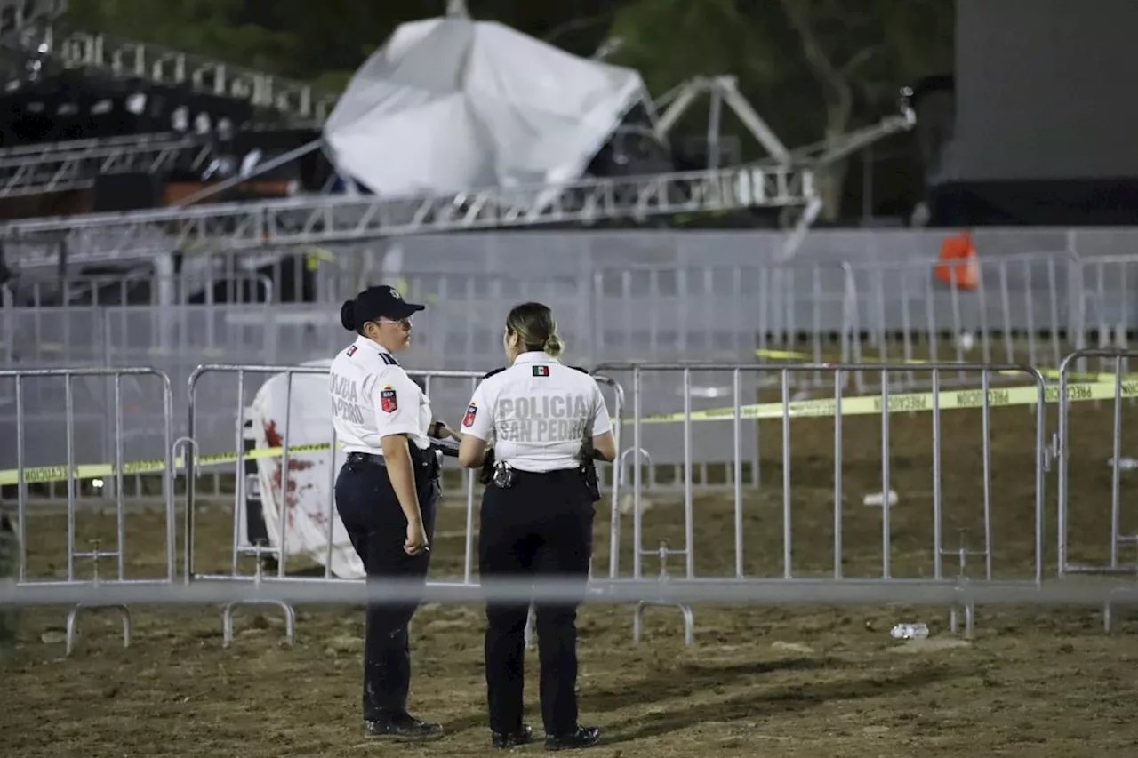 Strong winds topple stage at a campaign rally in northern Mexico, killing at least 5 people