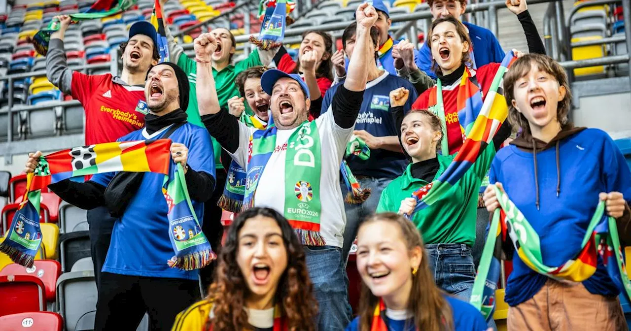 Düsseldorf: Fußball als Theaterstück unter freiem Himmel „Glaube, Liebe, Fußball“​