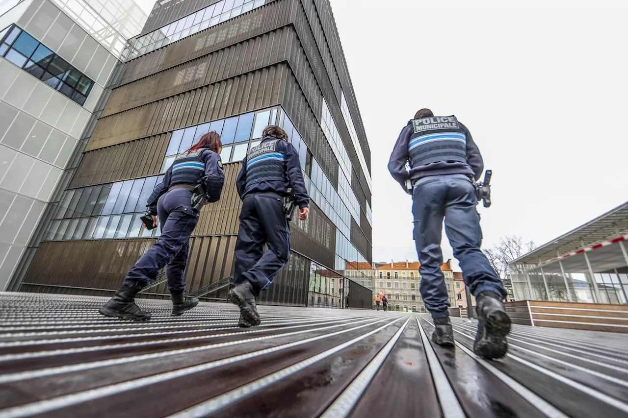 À Pau, des policiers municipaux « désignés d’office » pour le passage de la flamme olympique : la justice dénonce une atteinte au droit de grève