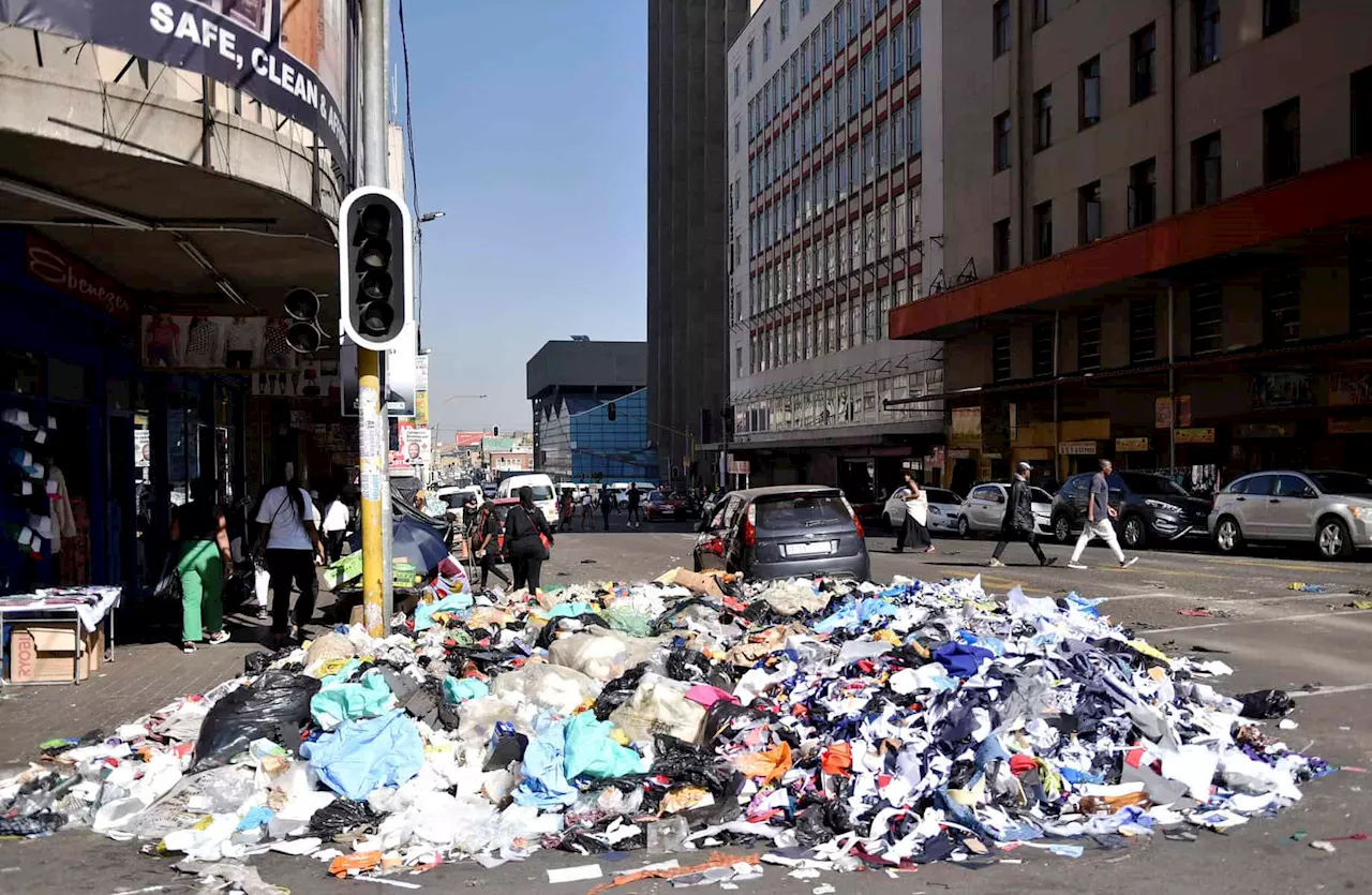 Pikitup strike: No end in sight as ActionSA demands apology from mayor over remarks