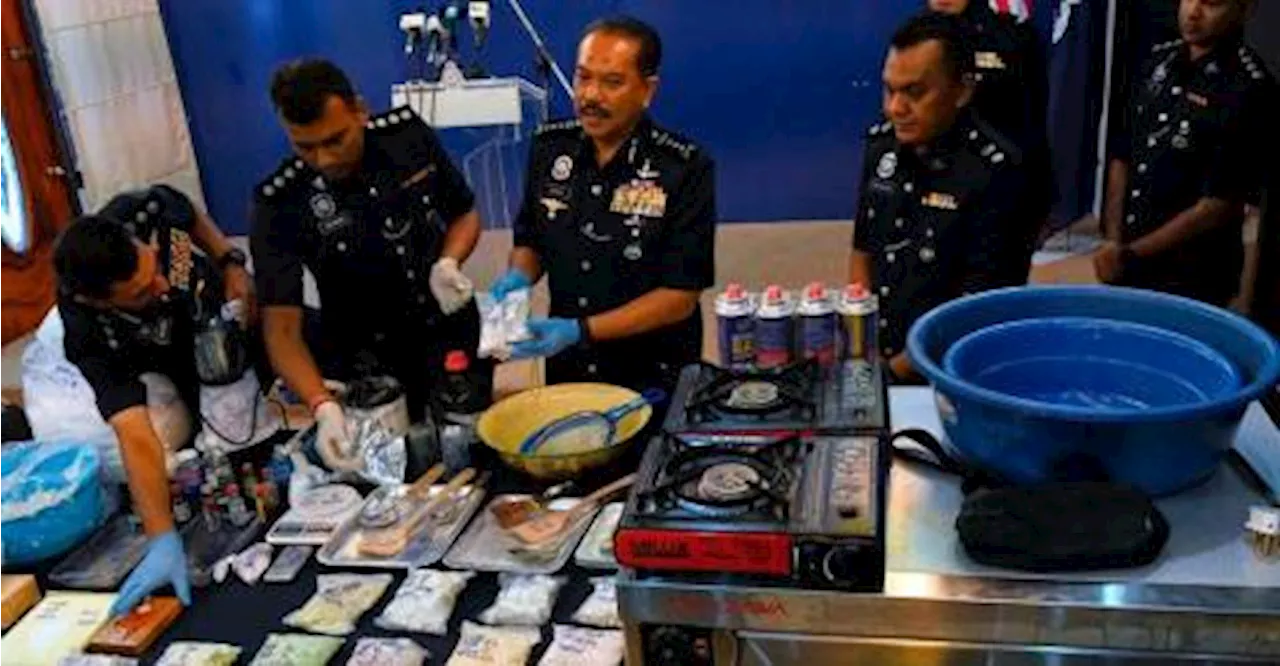 Two Indonesian drug mules nabbed at Penang airport